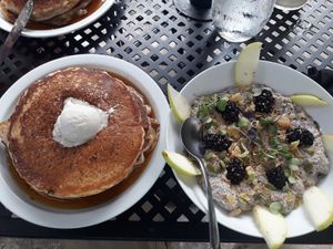 Gunslinger pancakes & soaked chia porridge at Fox & Fig in Savannah