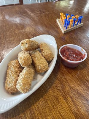 Delicious cheese sticks  at Murray Hillbilly in Jacksonville