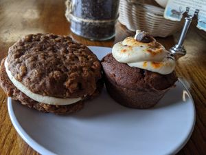 Snickerdoodle cookie sandwich, pumpkin muffin at Murray Hillbilly in Jacksonville