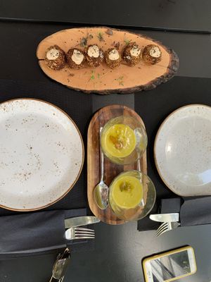 Croquetas y salmorejo de mango at Wild Food in Granada