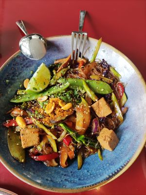 Pad thai at Wild Food in Granada