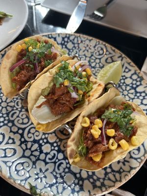 Tacos estilo “pulled pork” de jackfruit  at Wild Food in Granada