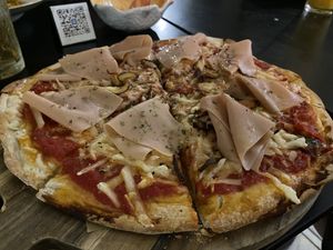 PIZZA PROSCIUTTO  at Wild Food in Granada