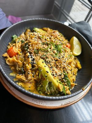 Pad Thai at Wild Food in Granada