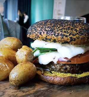 Vegan Burguer at Wild Food in Granada