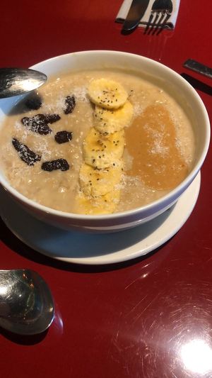 algunas fotos de la comida y postre at Wild Food in Granada