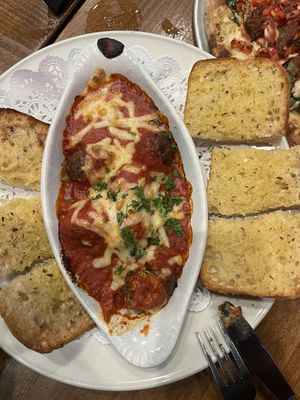 Vegan meatballs with garlic bread at Pizza Luce in Duluth