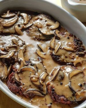 Skip meal prep on Sunday and order from us instead!🎉
#youwontbelieveitsnotmeat #wearefilipinoplantbased #filipinoveganmovement at The Good Choices Ph in Metro Manila