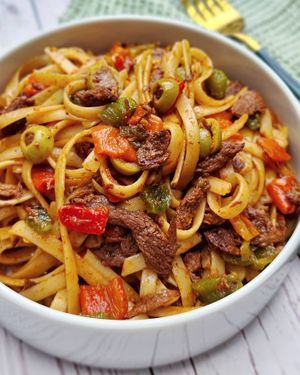 Our heat-&-eat Caldereta Corned Beef is great with pasta too!💯
Easy, healthy, delicious.❤
#youwontbelieveitsnotmeat #wearefilipinoplantbased #filipinoveganmovement at The Good Choices Ph in Metro Manila