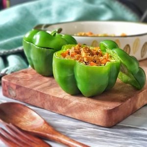 "Check out these lovely Picadillo-stuffed bell peppers by @veggie.can!😍

BRB, making our version of this dish, too!✨

#youwontbelieveitsnotmeat #wearefilipinoplantbased at The Good Choices Ph in Metro Manila