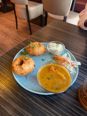 Vada Vorspeise   at W Der Imbiss - Nollendorfplatz in Berlin