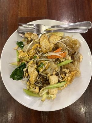 Pad se ew tofu  at NumNgern in Khao Sok