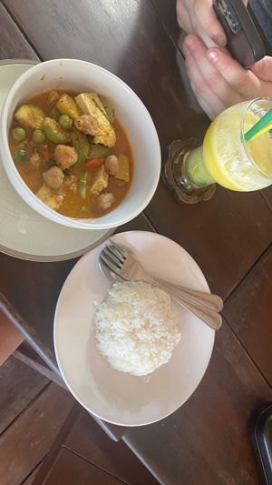 Kaeng phanaeng curry  at NumNgern in Khao Sok
