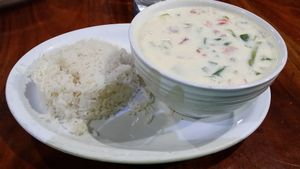 Vegetable soup in coconut milk, coconut rice option at Ko-Ox Han Nah in San Ignacio