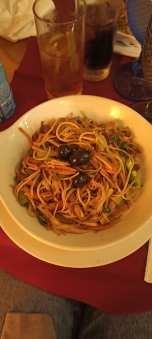Noodles with seitan and vegetables at Os Tibetanos in Lisbon