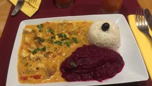 Mango and Tofu Curry at Os Tibetanos in Lisbon