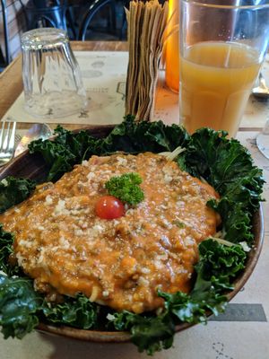 Rustic vegan spaghetti with lenttils, mushroom and kale at Farmers' Cafe in Mumbai