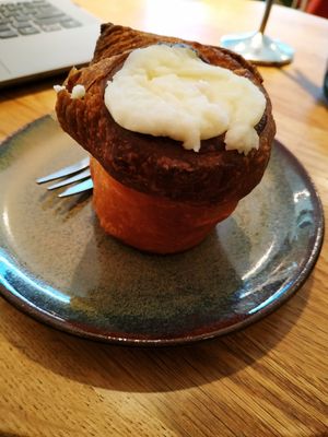 Loved the cinnamon roll, but a bit pricey (5,50) at TICH Healthy Living in Brussels