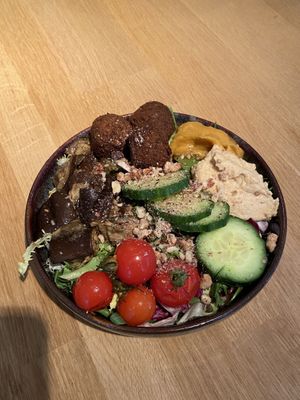 Lebanese bowl  at TICH Healthy Living in Brussels