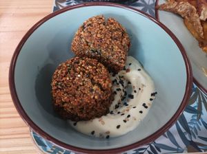 Falafels at Grand Ours in Poitiers