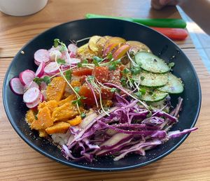 Poke bowl  at Grand Ours in Poitiers