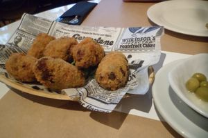 mushrooms vegan croquettes at Pizza Basta Restaurante in Cambrils