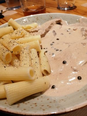 Seitan al pepe. at Pizza Basta Restaurante in Cambrils