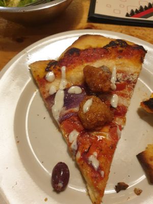 Buffalo chikn pizza at Vertical Diner in Salt Lake City