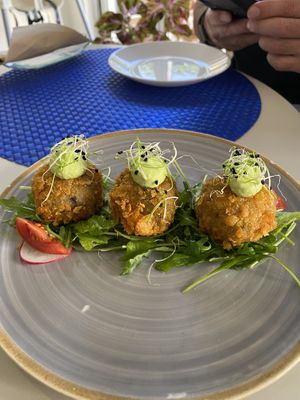 Mushroom bites  at Bosque in Sintra