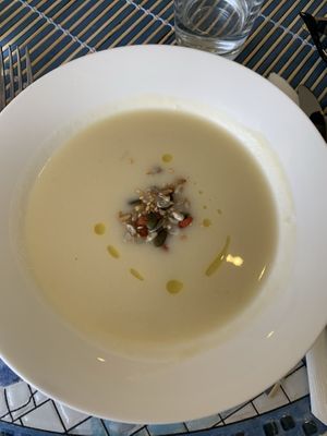 Cauliflower/zucchini/onion soup at Bosque in Sintra