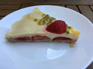 Passion fruit and strawberry pie at Bosque in Sintra