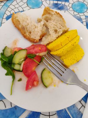 Starters lupine cheese at Bosque in Sintra