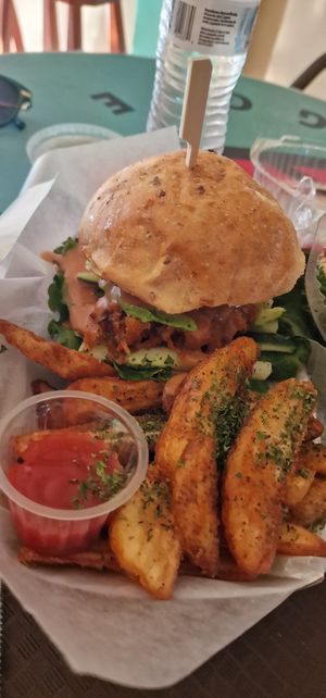 Veggielicious burger at El Veggie SV - Food Truck in San Salvador