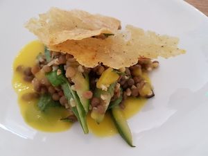 lentils with cucucmbers and a sauce that tasted like lemoncello, with fine cracker on top. at Sud - Food of Italy in Bruges