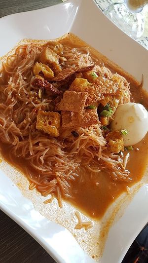 Mee Siam 
Photo credit to Veg Yuan at SuPerb 素Perb in East Singapore
