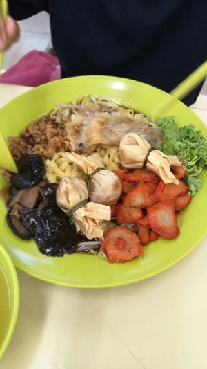 素干捞面 （炸云吞是另加的） at Vege Story 斋之传说 - Hougang in Northeast Singapore