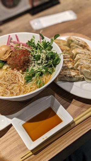 🍜T's Set | Golden Sesame Tantan (Large) 🥟+ 12 Vegetable Gyoza (2400¥ | 15.8$) at T's Tantan - JR Ueno in Tokyo