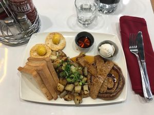 Dougs Slam Platter at Mythology in Toronto