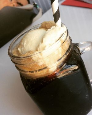 Root beer float  at Mythology in Toronto