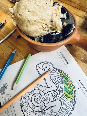 Base vegana + sabor coco + topping de Oreo  at Qucharitas in Cusco