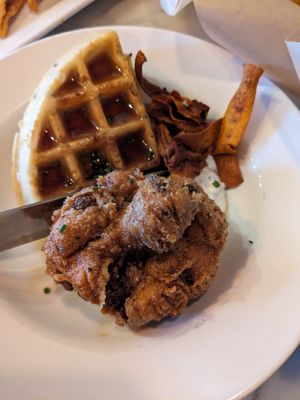 1/2 chick'n and waffle at City O' City in Denver