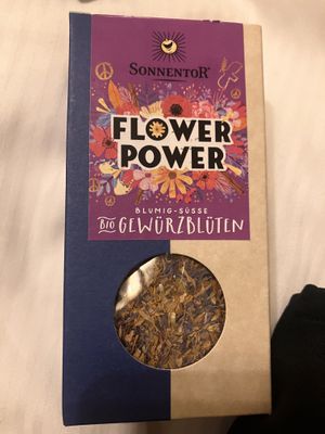 Flower power  at denn's Biomarkt - Josefstädter Str in Vienna