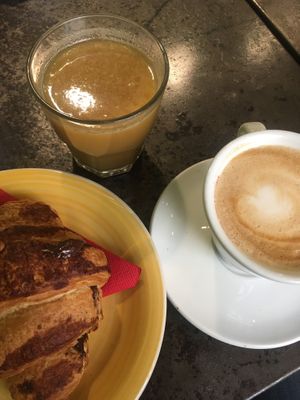 Breakfast  at L'Orto Bistrot in Turin