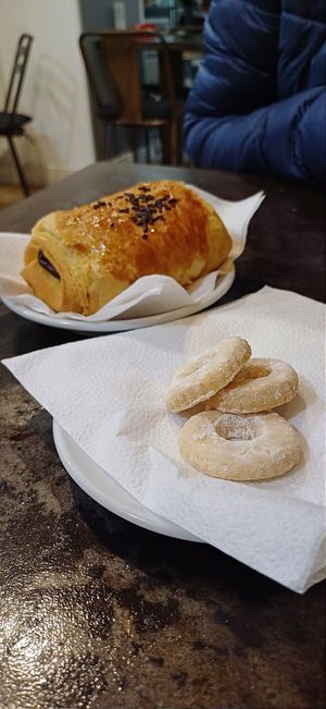 Pain au Chocolat plus Canestrelli, some typical Italian biscuits at L'Orto Bistrot in Turin