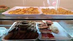 Main dish options at L'Orto Bistrot in Turin