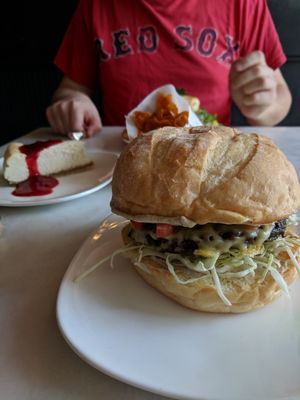 Burger of the week and cheesecake at Urbavore in Lynchburg