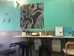 Bar caption at Pascuala Cuina Vegana in Badalona