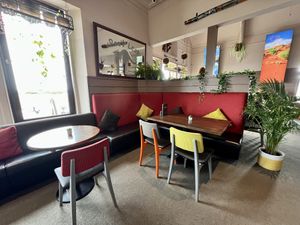 Atmosphere   at Roos Leap in Montrose