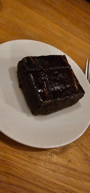 Vegan brownie at Sugo Pizza Al Taglio - Westblaak in Rotterdam