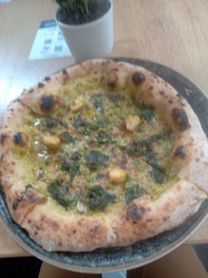 Pizza Verde at Vegazzi Specialty Pizzeria in Budapest